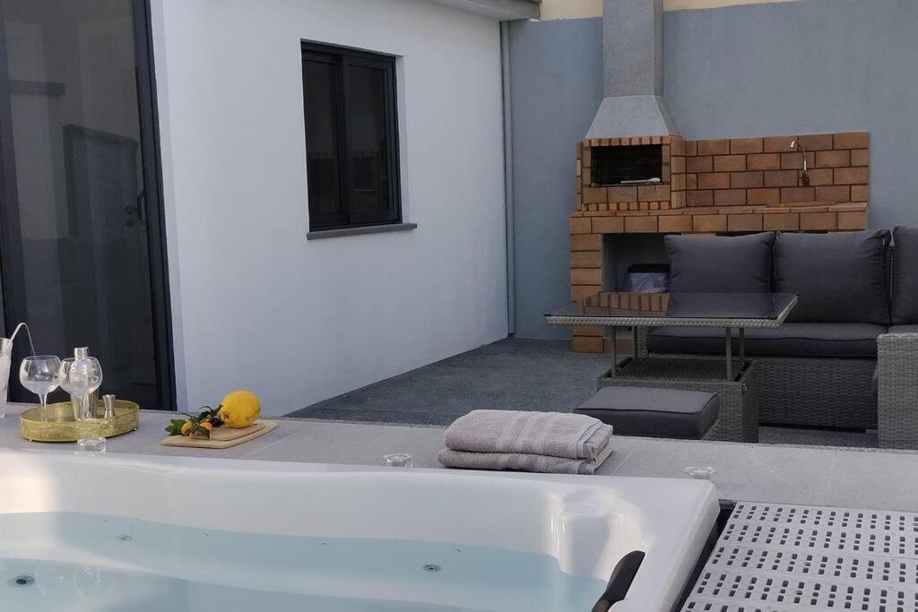 Sunset Avenue For Couple W/ Jacuzzi Spa Hot Water Паул-ду-Мар Экстерьер фото