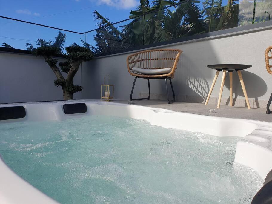 Sunset Avenue For Couple W/ Jacuzzi Spa Hot Water Паул-ду-Мар Экстерьер фото
