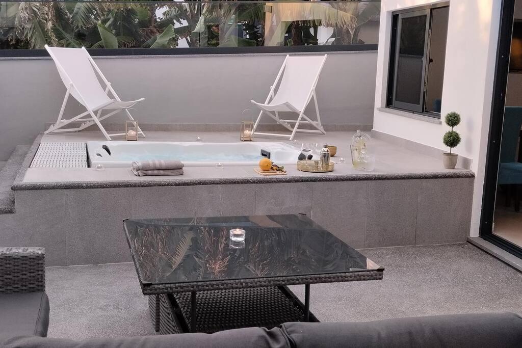 Sunset Avenue For Couple W/ Jacuzzi Spa Hot Water Паул-ду-Мар Экстерьер фото